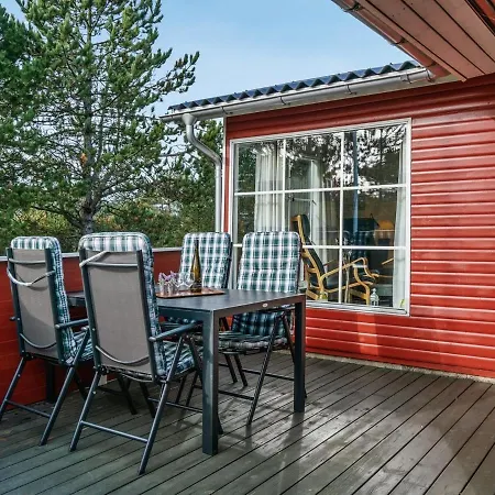 Holiday home Hilleborg - 100m From The Sea In Ne Jutland By Interhome