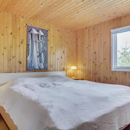 Holiday home Hilleborg - 100m From The Sea In Ne Jutland By Interhome *